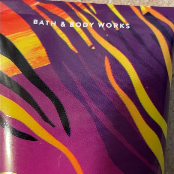 Crossbody /Satchel Green & Bath & Body Bali Mango Body Cream NEW - Picture 10 of 12